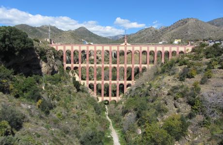 Acueducto Del Aguila