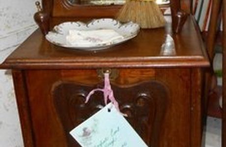 Pony Express Antiques & Collectibles