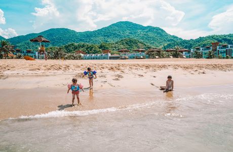 Canh Duong Beach