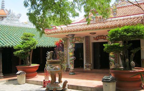 Binh Nhon Pagoda 1