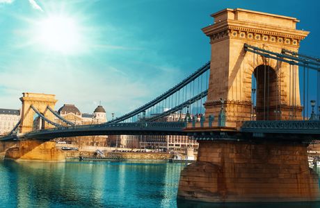 View on Una river and City Bridge