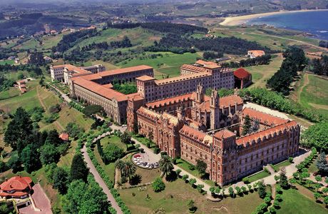 Universidad Pontificia