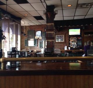 Oak Hill Bar & Grill