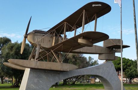 Sacadura Cabral and Gago Coutinho Monument
