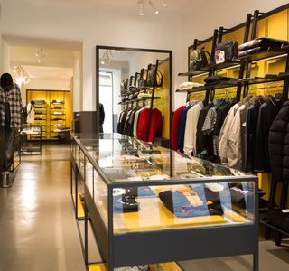 Negozio abbigliamento max mode