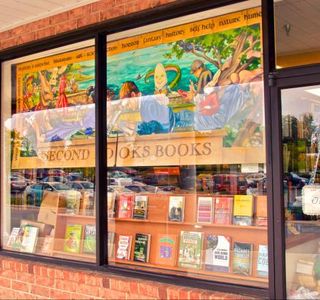 Second Looks Books
