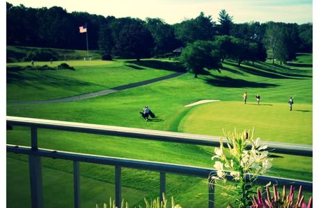Yaezakura Country Club