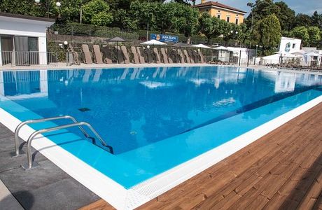 Suna Beach - Pool & Lounge Bar