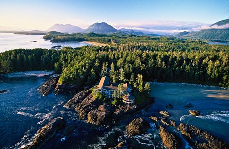 Wickaninnish Beach