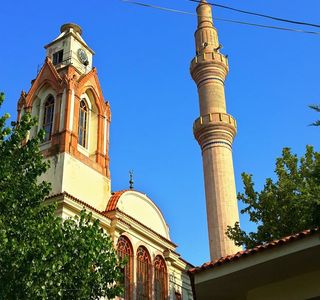 Saatli Cami