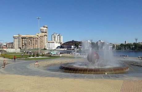 Oktyabrskaya Square