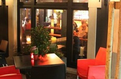 Cabana Lounge