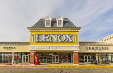 Tanger Outlets Riverhead