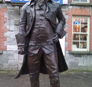 Arthur Guinness Statue