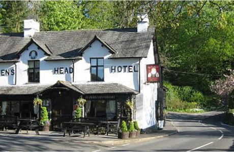 The Queen's Head Hotel & Public House