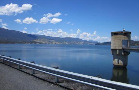 Blowering Dam