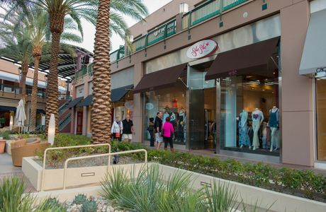 Westfield Palm Desert