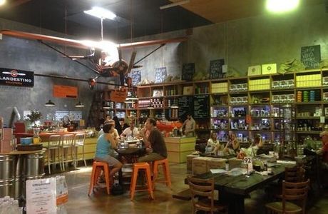 Belmondos Organic Market