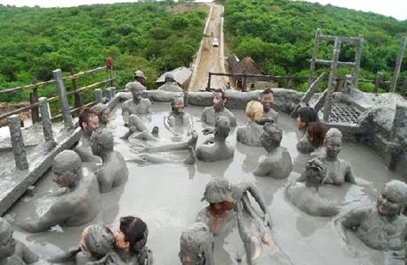 Volcan de Lodo El Totumo (Mud Volcano)