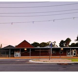 Grassland Art Gallery