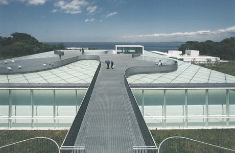 Yokosuka Museum of Art