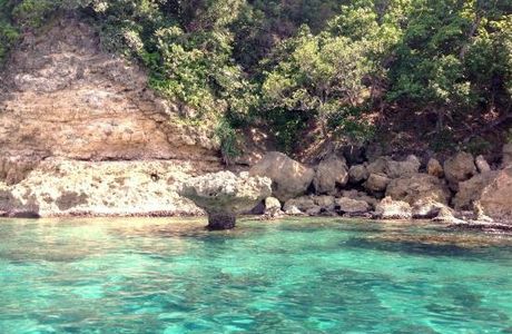 Haligi Beach