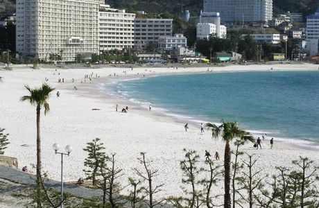 Shirarahama Beach