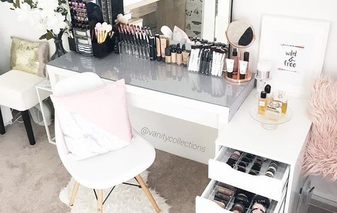 Blush Beauty Room 1
