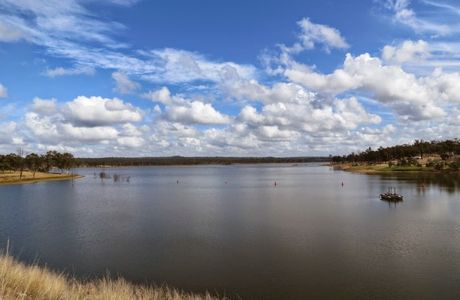 Bundoora Dam