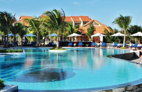 Golden Coast Resort