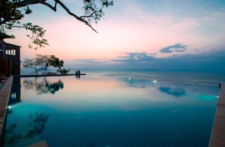 The Salon by Santhiya Koh Yao Yai