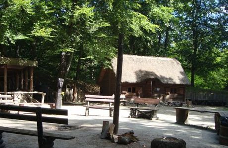 Skansen Archeologiczny Grodzisko