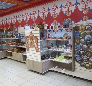 Shop of Local Russian Art Crafts Kurya Shadrikha