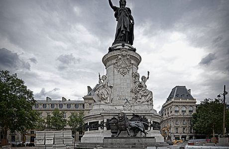 Square de l'Avenue de la Republique
