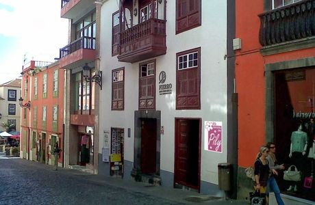 Calle Anselmo Perez de Brito