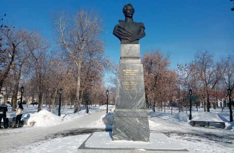 P.A. Kobozev Monument