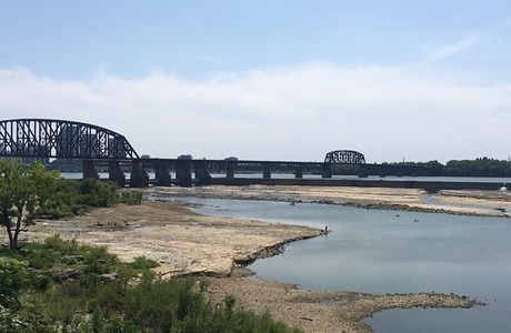Falls of the Ohio State Park