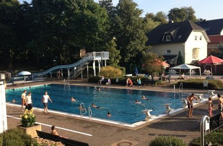 Biologisches Freibad "Am Thie"