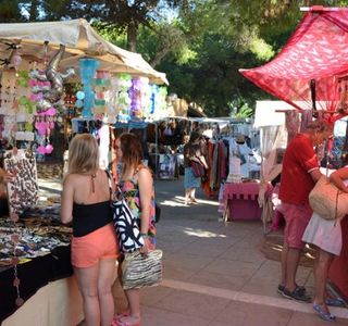 Hippy Market Punta Arabí
