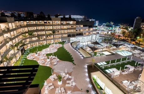 Victoria Internet Cafe