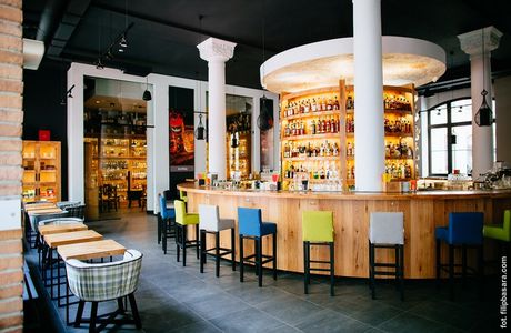 Coctail Bar Max & Dom Whisky