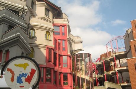 Schtroumph Buildings