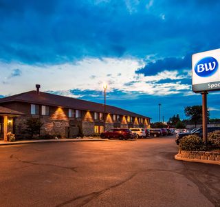 BASS LAKE INN