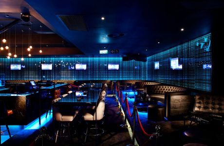 Le Rétro Club Lounge