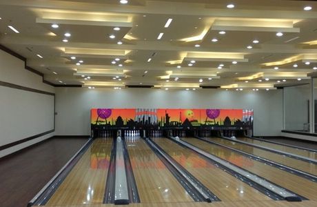 Bowling-Center Rock 'n' Bowl