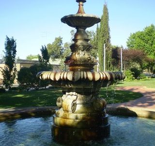 The Royal Doulton Hankinson Memorial Fountain