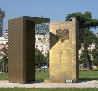 Independence Monument