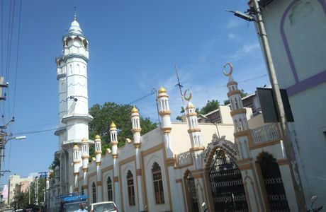 Kazimar Big Mosque and Maqbara