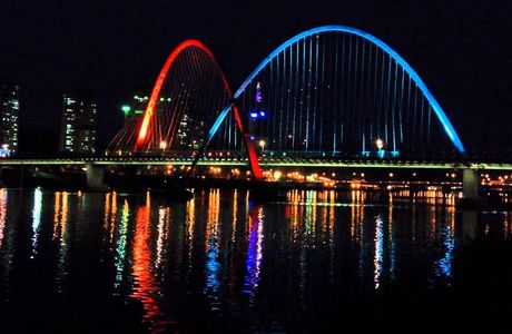Expo Bridge