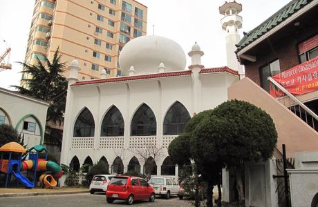 Busan Al-Fatah Masjid